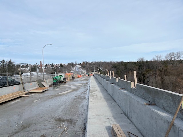 Oxford Road 59 (Vansittart Ave) bridge construction update